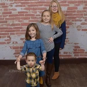 Meet your Posher, Sara